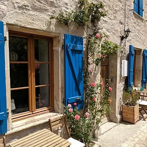  Holiday home Rue Des Fleurs Puycelsi